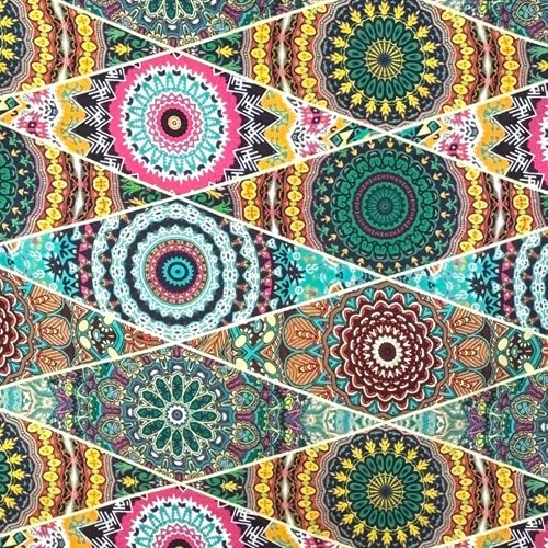 【140cm幅ｘ50cm単位】綿100％デジタルプリント AP-1090  ボヘミアン柄 マルチカラー 菱形モザイク モロッカンタイル　ブロード ハンドメイド パッチワーク エコバッグ 手芸材料 インテリア ダンス 舞台 衣装 通園通学に