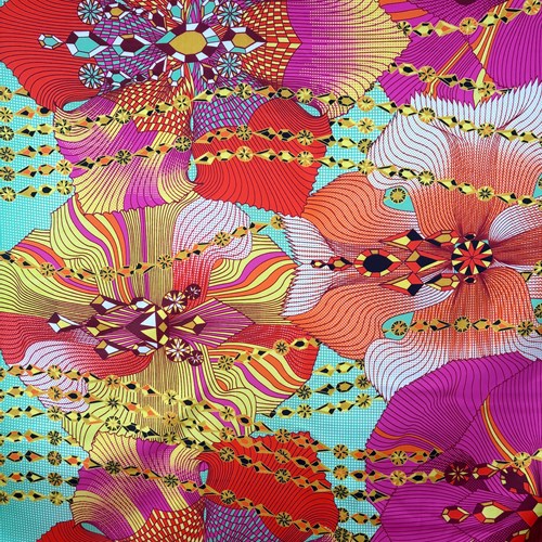 【140cm幅ｘ50cm単位】ポリエステルシルキーサテン アフリカンプリント柄 布 生地  AP-1088　大輪の南国花にジュエリー ピンクオレンジ系マルチカラー 薄グリーン　ハンドメイド 手芸材料 ワンピース スカート 裏地 ダンス 舞台 衣装 に