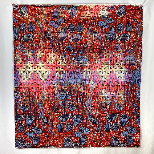 アフリカンプリント生地 50cm単位 AP-1067 赤と金ラメ 毒キノコの森 赤 ブルー