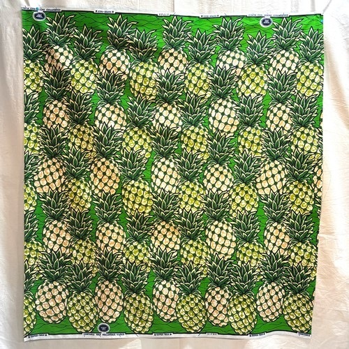 アフリカンプリント 布 生地 50cm単位 AP-13618  グリーンパイナップル 緑色地　アフリカ 布 ブロード カットクロス ハンドメイド パッチワーク エコバッグ 手芸材料 ダンス 舞台 衣装 通園通学に