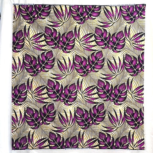 アフリカンプリント 布 生地 50cm単位 AP-13716　モンステラ ヤシの葉 南国の森 ピンクパープル　アフリカ 布 ブロード カットクロス ハンドメイド パッチワーク エコバッグ 手芸材料 ダンス 舞台 衣装 通園通学に