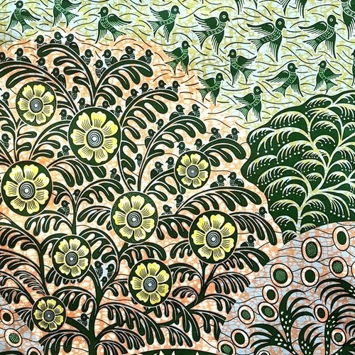 アフリカンプリント 布 生地 50cm単位 AP-13625　親子鳥 森の集団育児 やさしいグリーン　アフリカ 布 ブロード カットクロス ハンドメイド パッチワーク エコバッグ 手芸材料 ダンス 舞台 衣装 通園通学に