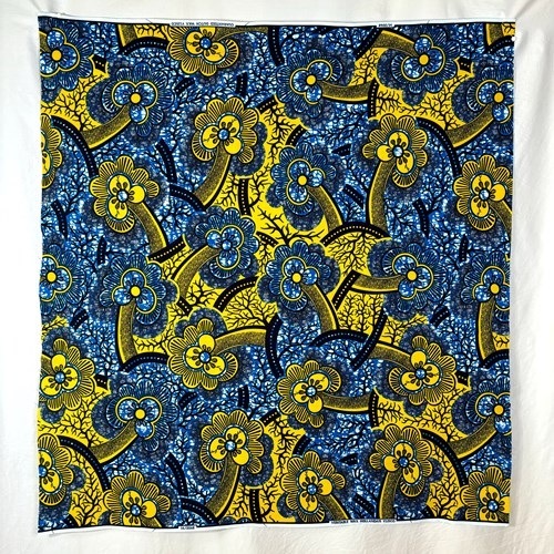 アフリカンプリント 布 生地 50cm単位 AP-13523  菌糸に黄色い花 深いアクアブルー  アフリカ 布 ブロード カットクロス ハンドメイド パッチワーク エコバッグ 手芸材料 ダンス 舞台 衣装 通園通学に