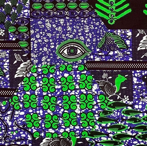 ＜sale＞アフリカンプリント生地 0.5m(50cm)単位 AP-13023　神の目 子安貝 魚 紫 緑