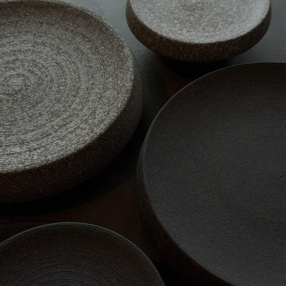 ブルーノ高台プレート 19cm　ブラック