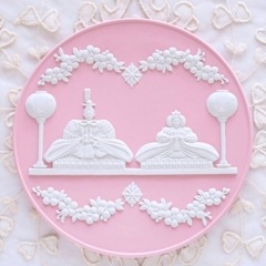 【早割】WEDGWOOD ウェッジウッド ジャスパー 雛ドール プレート  お雛様 桃の節句　（スタンド・ハンガー付き）|ウォールデコ・オーナメント|リビング