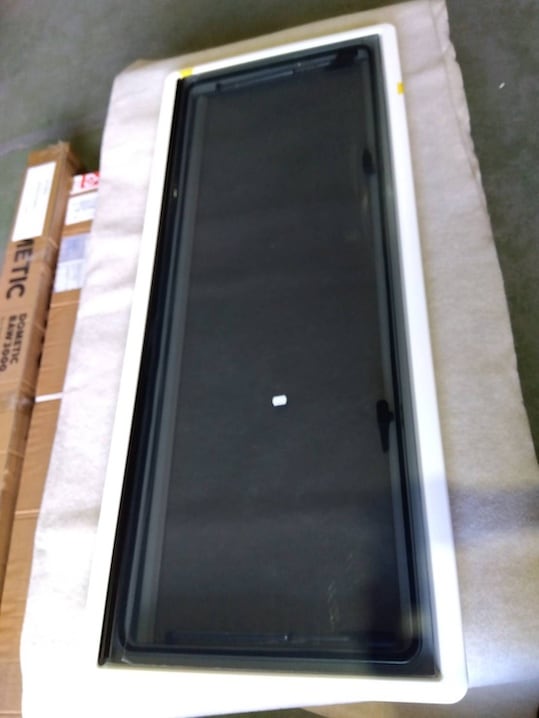 アウトレット　A【032076】Dometic アクリルウィンド D-LUX 1450×600
