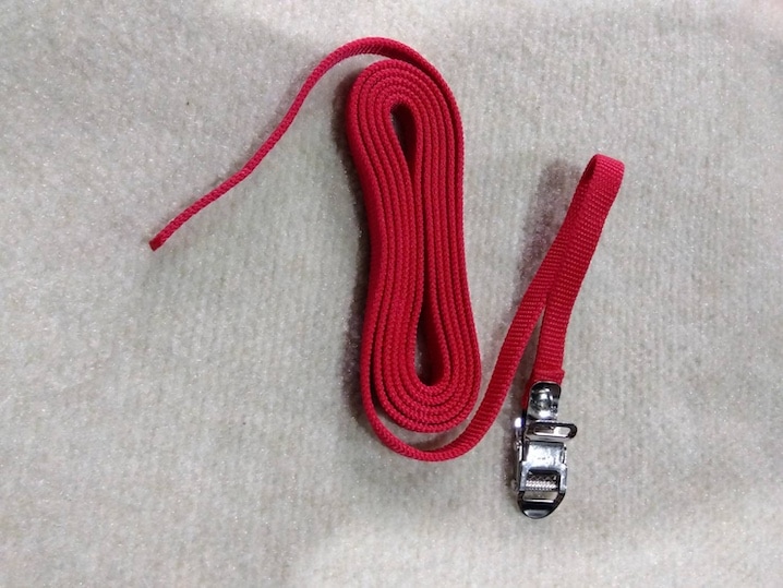 アウトレット　〈98956-419〉キャリーバイク ストリップ 赤 　FIAMMA フィアマ　（長さ 2ｍ、1本入）
