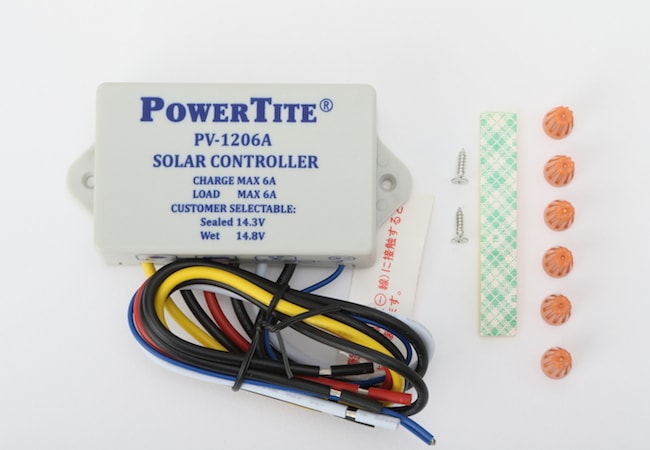 ソーラーコントローラー PV-1206A 12V 6A用