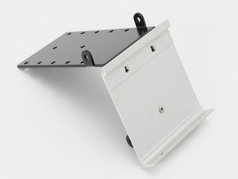 �ڡ�021312��FIAMMA KIT ROOF RAIL 1P