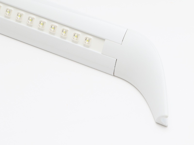 �ڡ�021391��LED�����˥󥰥饤�ȡ�GUTTER