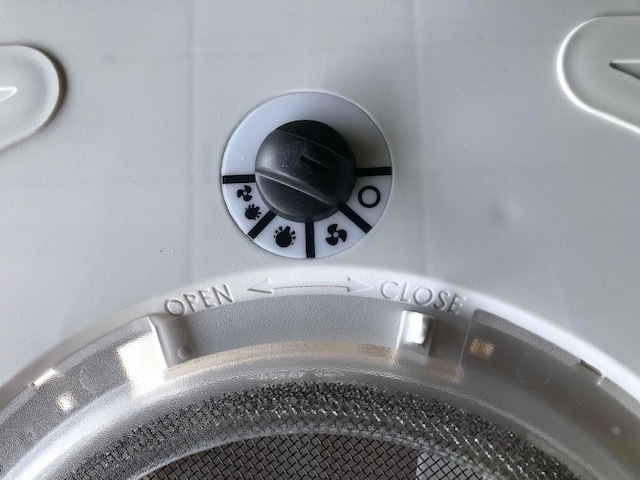 �ڡ�034118��MAXXAIR MINI VENT DELUXE �֥�å�  12V