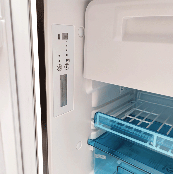 �ڡ�162118��SVR50 L ����ץ�å�����¢�ˡ�12/24V