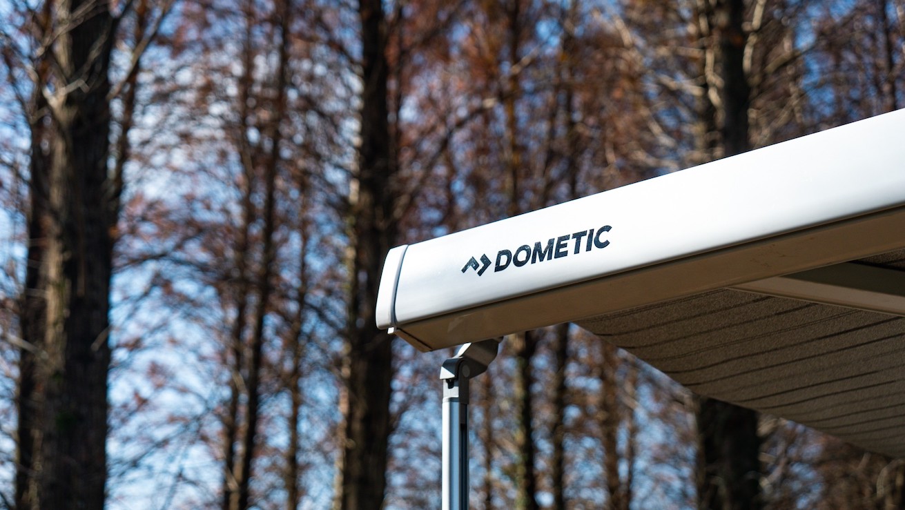 Dometic　ボックスオーニング　2.6M/3.0M/3.5M/4.0M　BAW3000　ホワイト