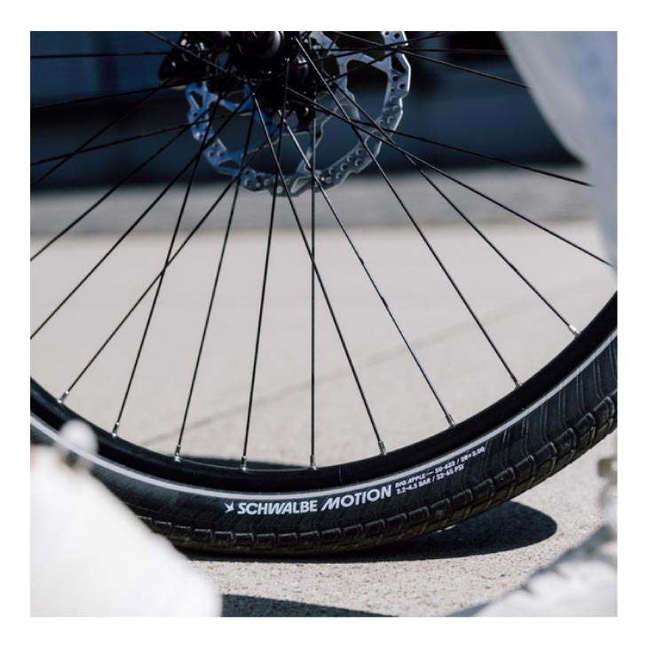 即納)SCHWALBE シュワルベ MOTION BIG APPLE モーション ビッグ