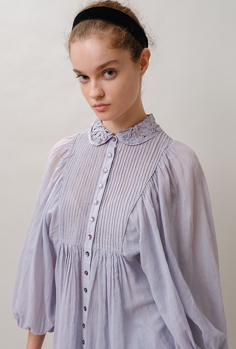 Cotton Gauze Pin-tuck Gather Sleeve Blouse