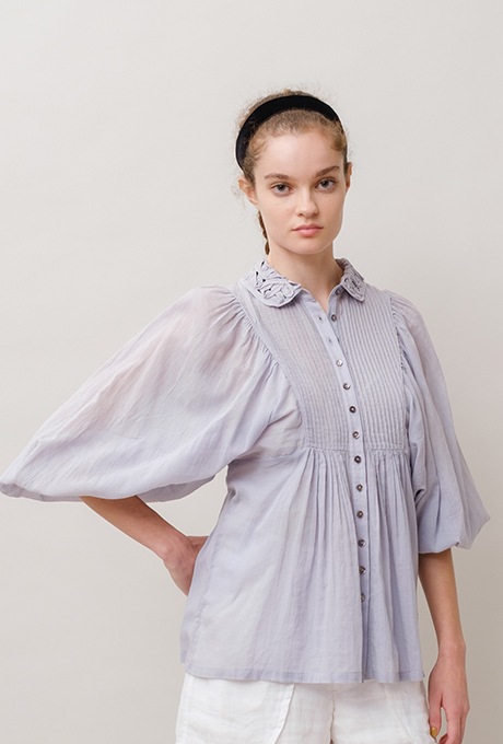 Cotton Gauze Pin-tuck Gather Sleeve Blouse
