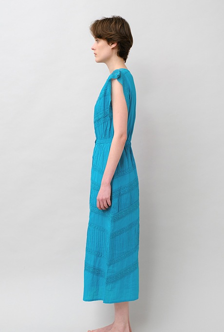 Cotton Lace Tape Pintuck Straight Middle Dress