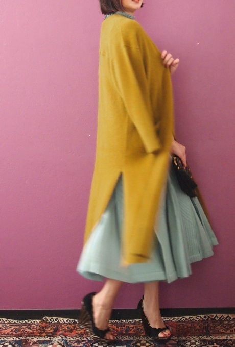 Wool Long Knit Gown Velvet Button