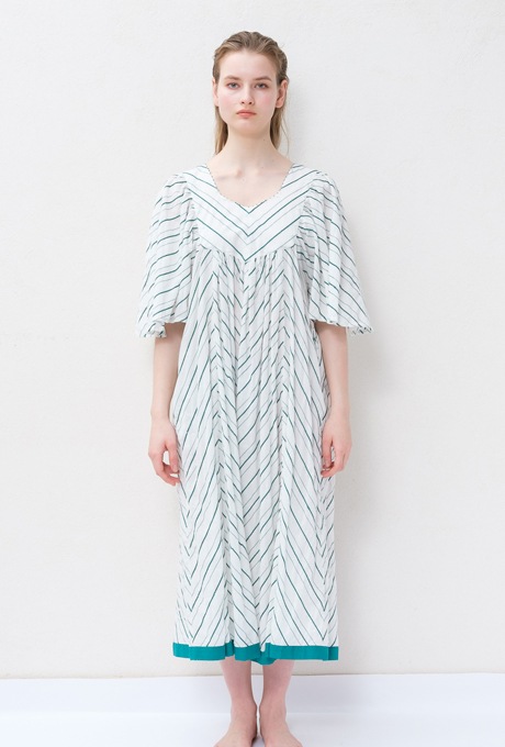 Middle Dress