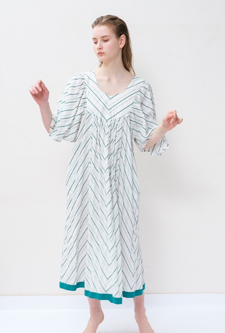 Middle Dress