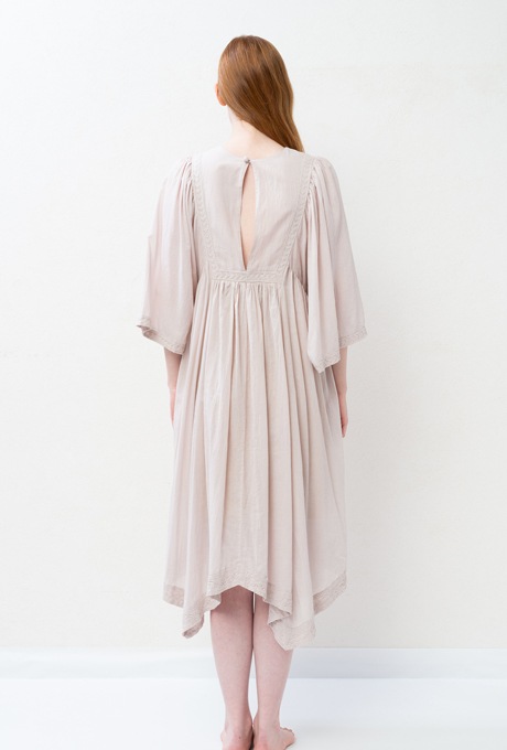 Middle Dress