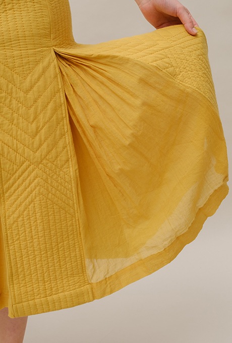 Cottonn Quilted Middle Dress Ruffled Collar