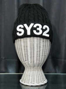 SY32 by SWEET YEARS��3D LOGO CABLE KNIT CAP��BLACK��WHITE�ڥ����磻�����ƥ��ȥ��Х����������ȥ��䡼�����˥åȥ���åס��֥�å��ߥۥ磻�ȡ�