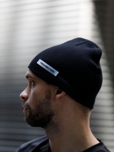SY32 by SWEET YEARS ��SILICON LOGO KNIT BEANIE��BLACK�ڥ����磻�����ƥ��ȥ��Х����������ȥ��䡼�����˥åȥӡ��ˡ����֥�å���