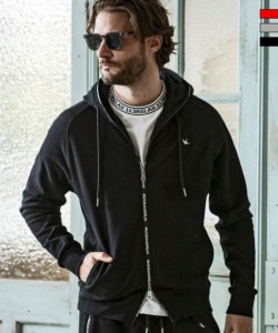 ジップロゴスウェットパーカー ブラック 1PIU1UGUALE3 RELAX ウノピゥウノウグァーレトレ リラックス