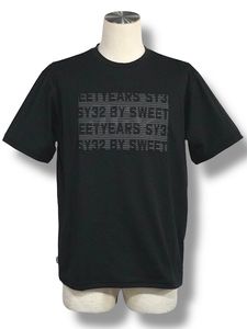 T JACQUARD EMBOSS LOGO TEE BLACK SY32 by SWEET YEARS 磻ƥȥХȥ䡼