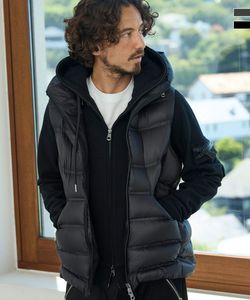 新品 1PIU1UGUALE3 RELAXサークルロゴパデッドベスト XXL 1PIU1UGUALE3 RELAX ダウンベスト ベスト RELAX(ウノピゥウノウ