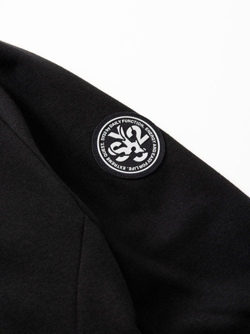 SY32 by SWEET YEARS��WORLD STAR ZIP HOODIE��BLACK