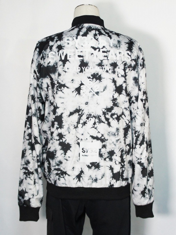 SY32 by SWEET YEARS��GRAPHIC BOMBER JK�� BLACK