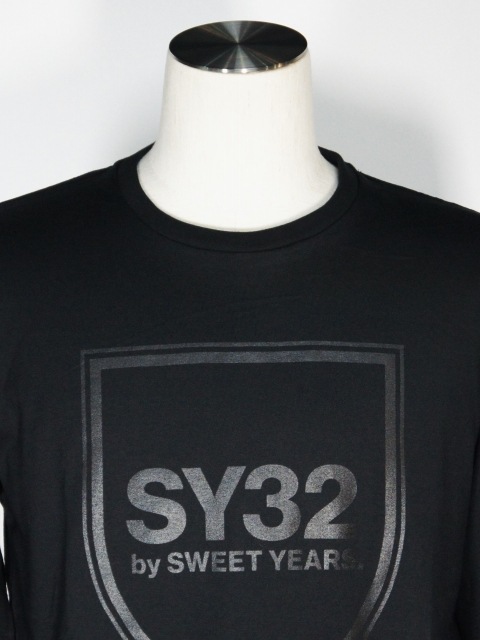SY32 by SWEET YEARS��SHIELD EMBLEM L/S TEE��BLACK��BLACK
