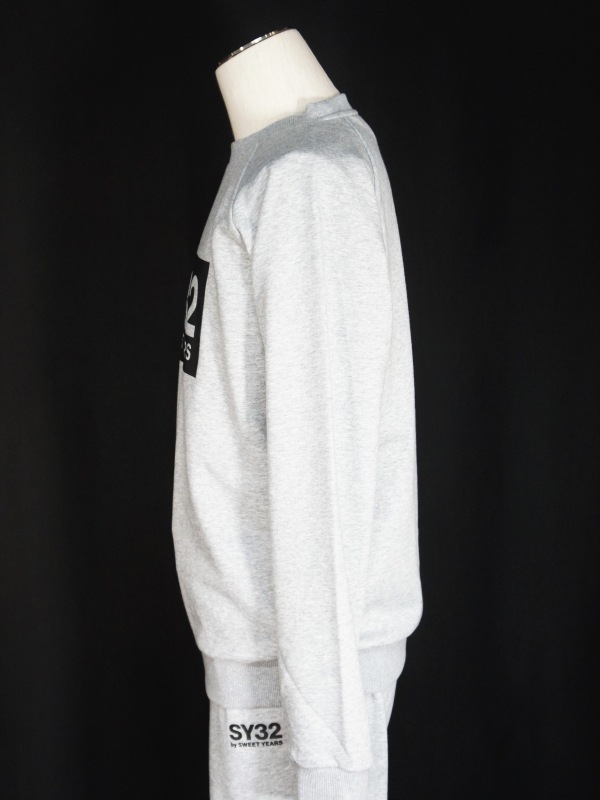 SY32 by SWEET YEARS��BOX LOGO P/O CREW��GRAY