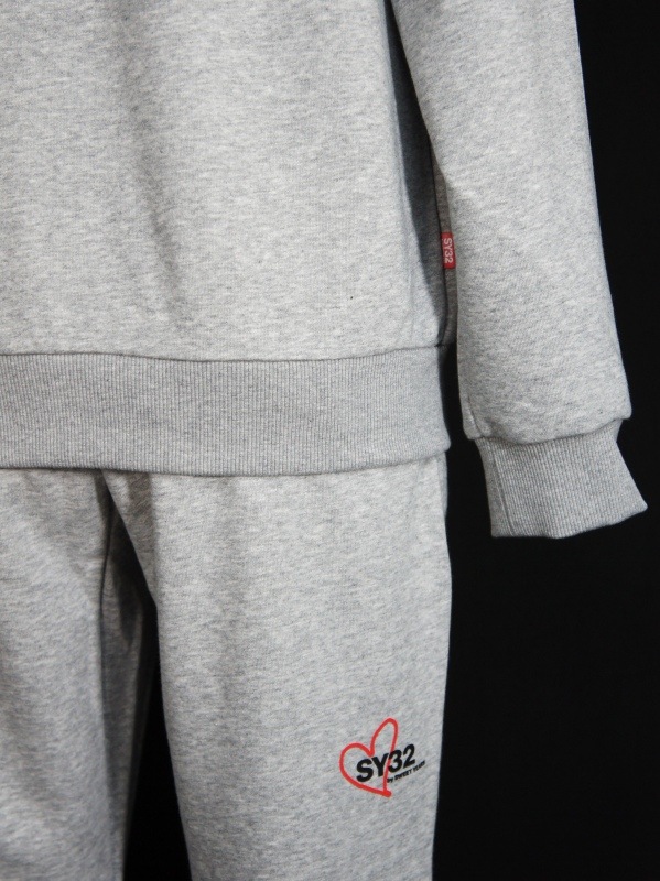 SY32 by SWEET YEARS��BOX LOGO P/O CREW��GRAY