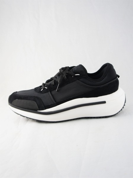 最終セール レディースサイズ Y-3 AJATU RUN スニーカー Y-3「AJATU RUN」ブラック【ワイスリー】 | シューズ,スニーカー