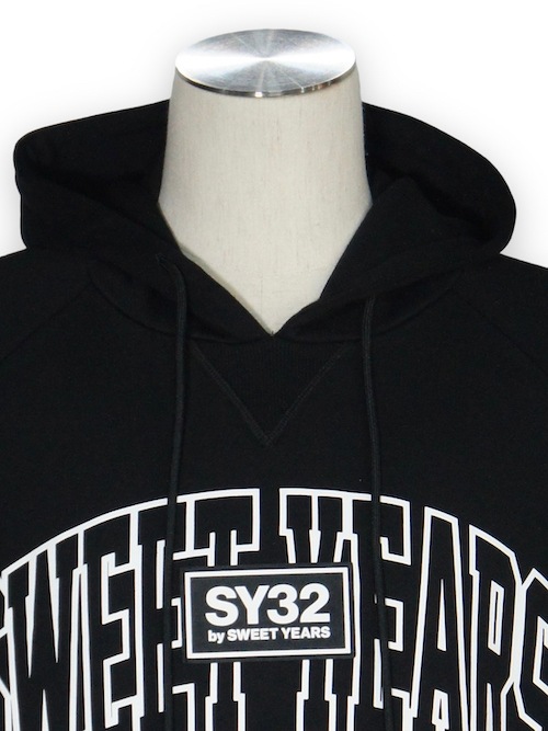 SY32 by SWEET YEARS��MIX LOGO P/O HOODIE��BLACK