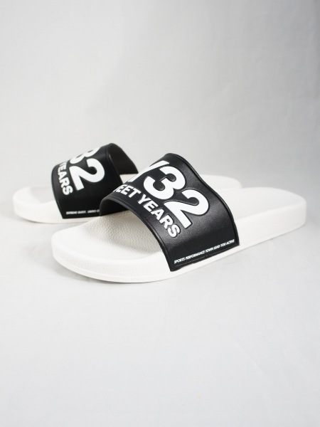 SY32 by SWEET YEARS��SHOWER SANDALS (LOGO)��WHITE