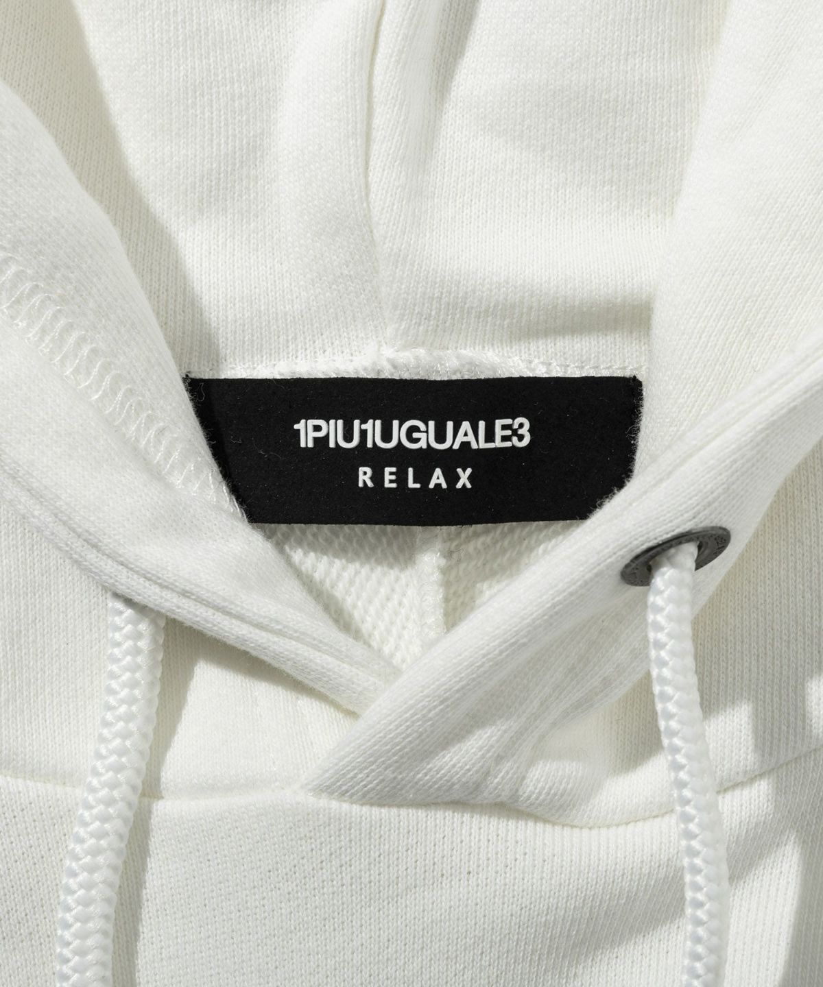 ����ǡ������饤�󥹥ȡ���ա��ǥ��� �ۥ磻�� 1PIU1UGUALE3 RELAX ���Υԥ����Υ���������ȥ� ���å���