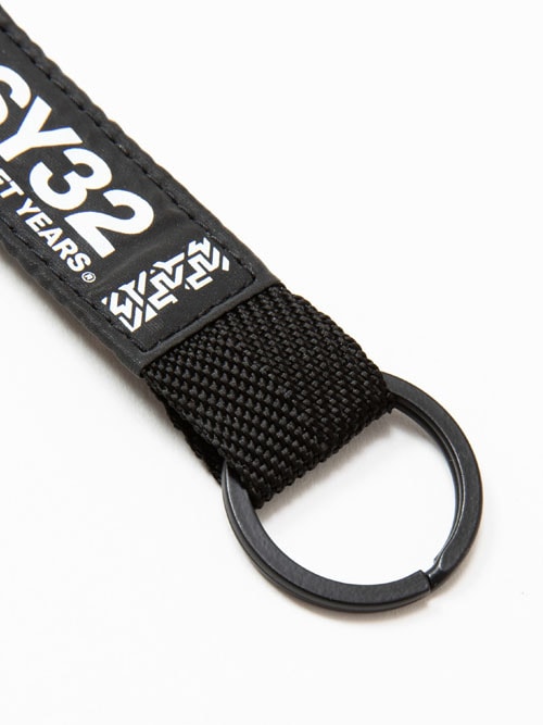 SY32 by SWEET YEARS��CARABINER KEY STRAP��BLACK