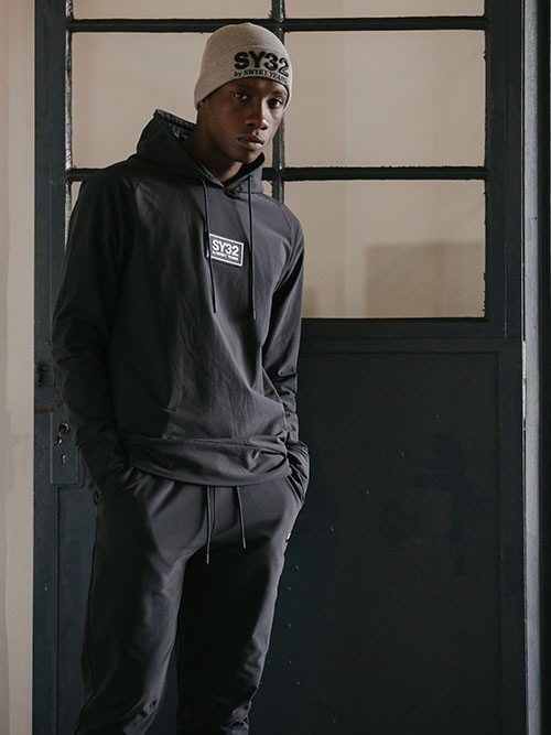 SY32 by SWEET YEARS��STORM FLEECE HOODIE��BLACK