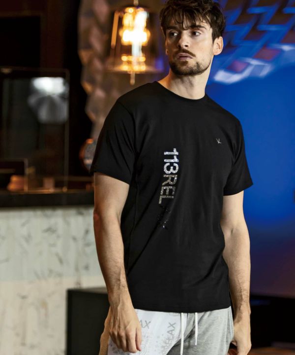 1PIU1UGUALE3 RELAX▼グラデーションラインストーン 半袖Tシャツ 1PIU1UGUALE3 RELAX「ラインストーングラデーションロゴ半袖T