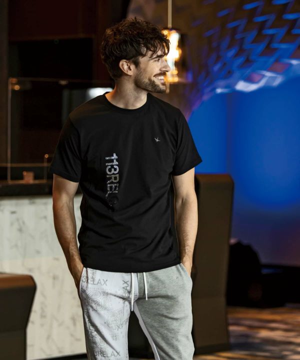 1PIU1UGUALE3 RELAX「ラインストーングラデーションロゴ半袖T