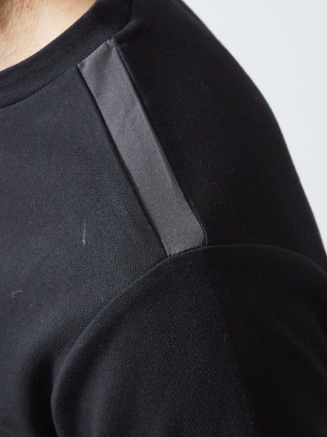 5351プール・オム（5351POUR LES HOMMES）/トライアングル 半袖Tシャツ 30%OFF トライアングル 半袖Tシャツ ブラック 5351POUR LES HOMMES