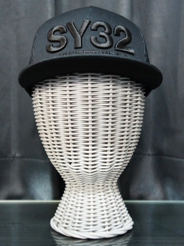 SY32 by SWEET YEARS��3D LOGO SNAPBACK MESH CAP��BLACK��BLACK�ڥ����磻�����ƥ��ȥ��Х����������ȥ��䡼������å��奭��åס��֥�å��ߥ֥�å���