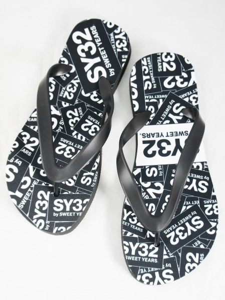 SY32 by SWEET YEARS��BEACH SANDALS(BOX LOGO)��BLACK�ڥ����磻�����ƥ��ȥ��Х����������ȥ��䡼�����ӡ���������롦�֥�å���