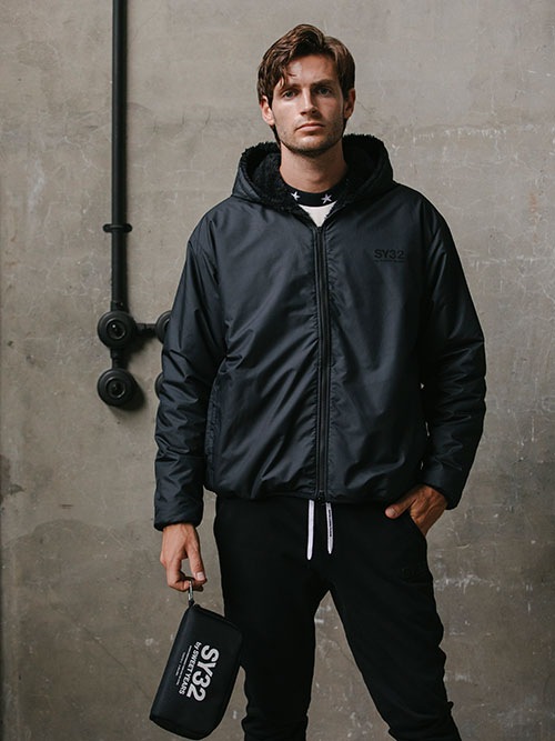 SY32 by SWEET YEARS��REVERSIBLE BOA HOODIE��BLACK