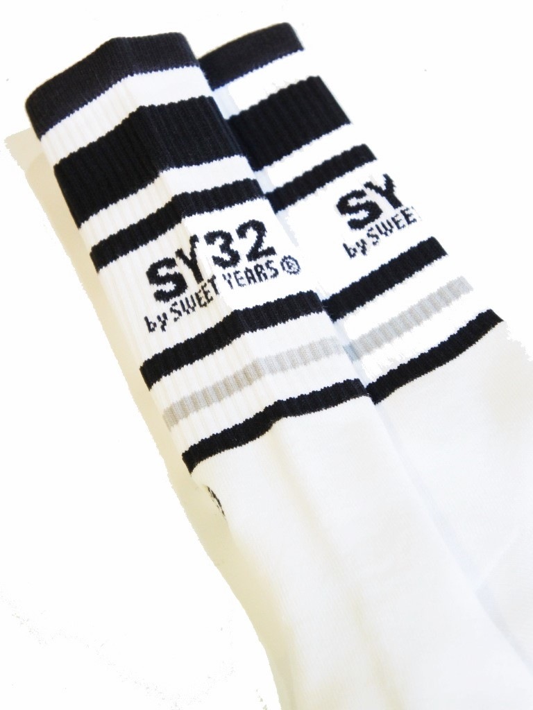SY32 by SWEET YEARS��BORDER FRONT LOGO SOX��WHITE